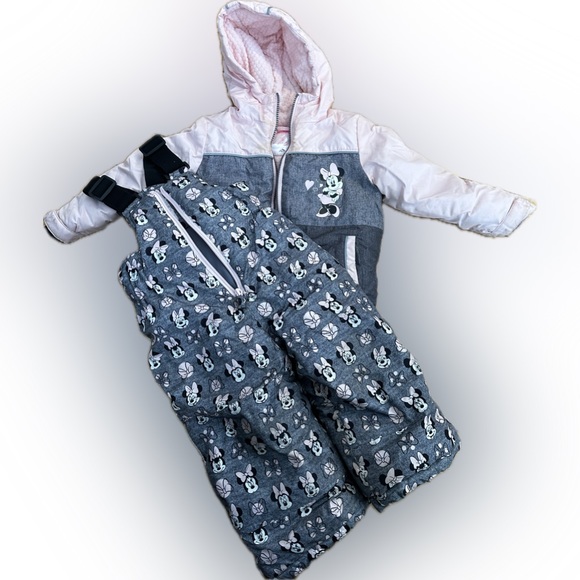 Minnie Mouse Snowsuit 2T Excellent Condition - Picture 1 of 1